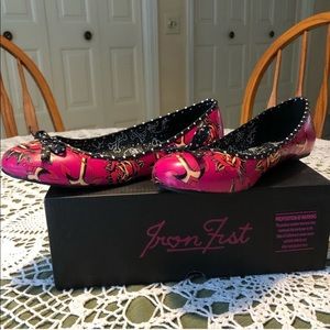 Iron fist flats women’s 11 pink roses brand new